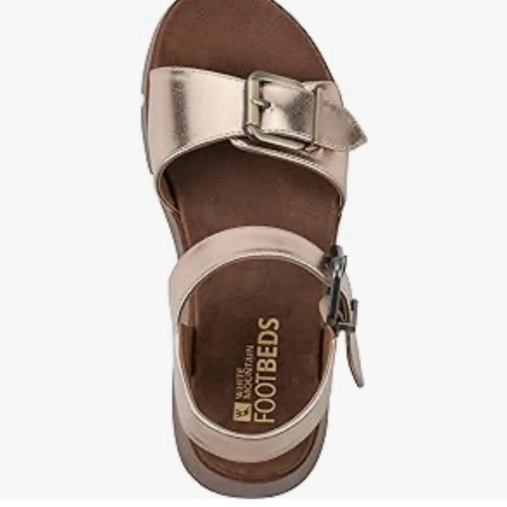 NWT Women's White Mountain Leftmost Metallic Platform Sandals